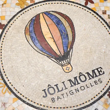 Joli Mome Hotel