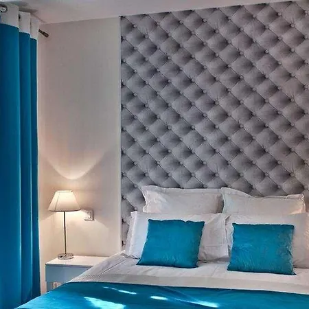 Hotel Joli Mome París