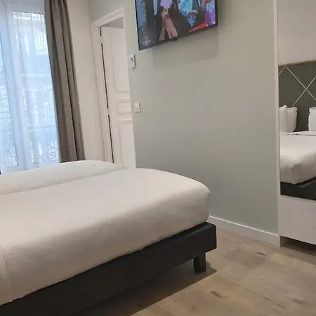Otel B Square 3*