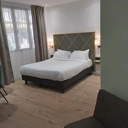 B Square 3* Paris
