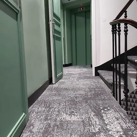 Joli Mome Hotel 3*