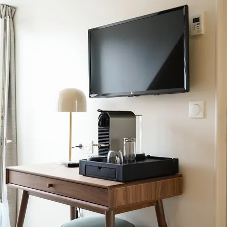 Joli Mome 3* باريس