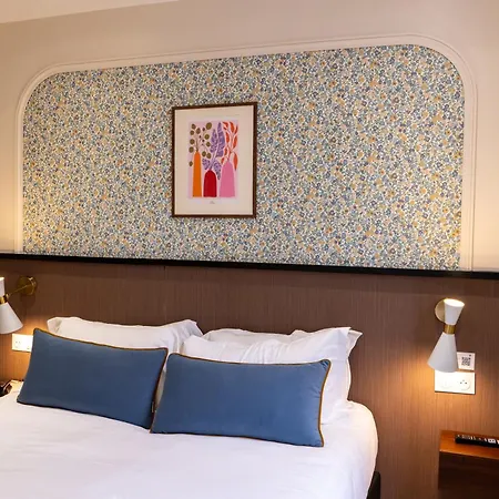 Joli Mome 3* باريس