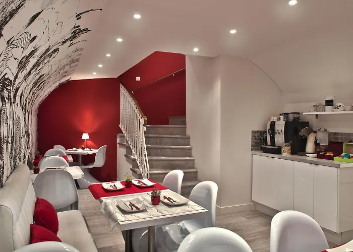 Otel Joli Mome Paris