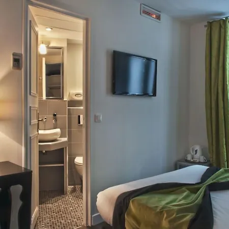 Hotel Joli Mome 3*
