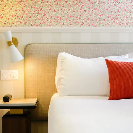 Hotel Joli Mome París