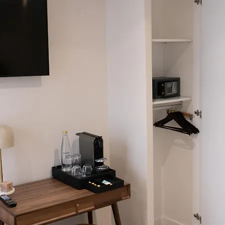 Joli Mome Hotel París