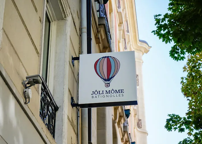 فندق Joli Mome باريس